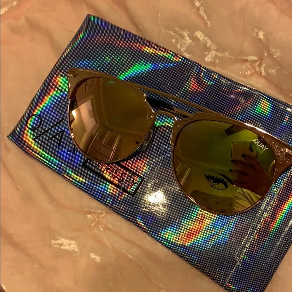 QUAY x Chrisspy Rose Gold Gemini Sunnies